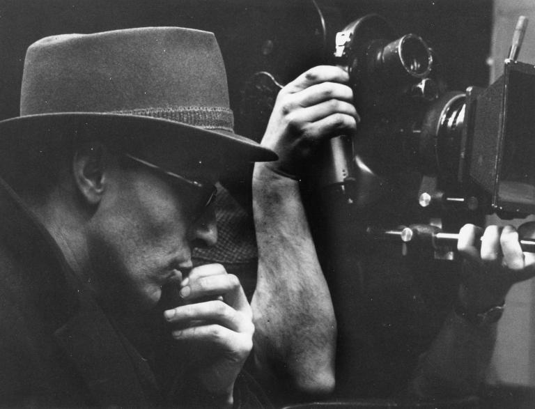 Jean-Luc Godard sur le tournage de son film Une femme est une femme (1961)