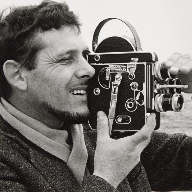 Henry Brandt et sa caméra Bolex-Paillard