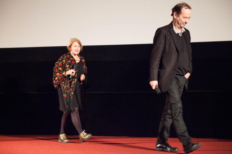 Andres Pfäffli et Elda Guidinetti sur la scène du Capitole en novembre 2014 pour la projection de Die Frau des Polizisten de Philip Gröning  © David Wohlschlag / Cinémathèque suisse